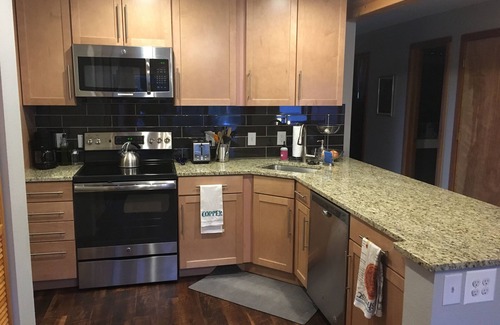 Wildernest Condo | Renovated Top-Floor Condo With Light And Views!