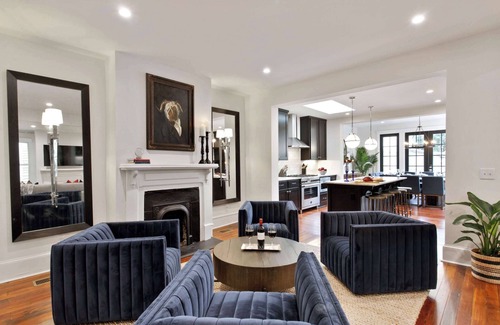 Savannah Victorian District House | Renovated Victorian Home | Forsyth Park