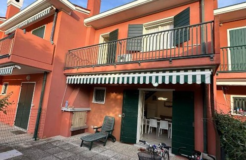 Bibione Villa | Renovated villa by the sea with private garden