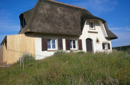 Hardelot-Plage Villa | Renovated villa on dunes 150m from the sea, 4 bedrooms, enclosed garden - Hardelot