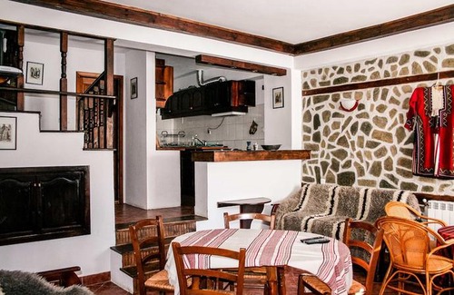 Delchevo Villa | Renovated Villa Overlooking The Pirin Mountains