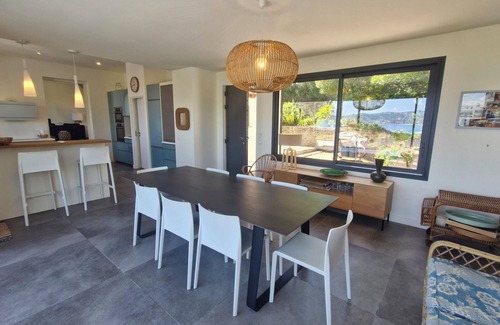 Sainte-Maxime Villa | RENOVATED VILLA WITH POOL - BEAUTIFUL SEA VIEW, CLOSE TO THE BEACHES