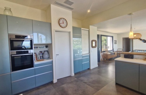 Sainte-Maxime Villa | RENOVATED VILLA WITH POOL - BEAUTIFUL SEA VIEW, CLOSE TO THE BEACHES