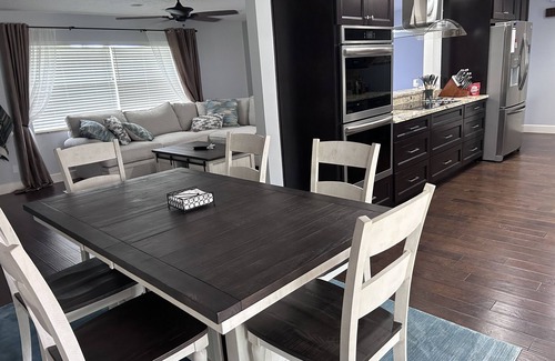Villa De Palmas Bed & Breakfast | Rent a private room for the week or the month!