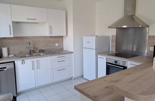 Nieul-sur-Mer House | Rent detached house with enclosed garden, near La Rochelle, Ile de Ré