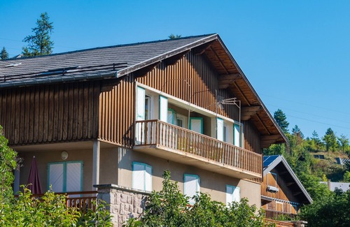 Embrun Apartment | Rental Apartment Embrun Serre Poncon 6-8 people in detached villa