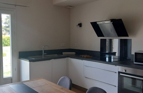 Carpentras Apartment | Rental for 2p in quiet wooded park with swimming pool, possibility for 4p