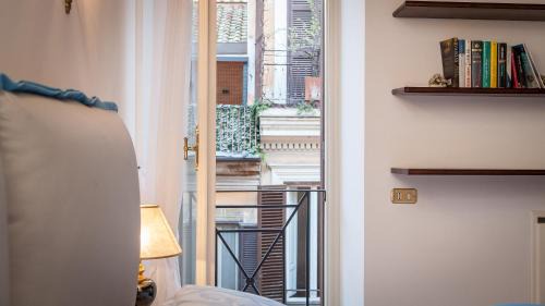 Rione III Colonna Apartment | Rental in Rome - Gambero Suite