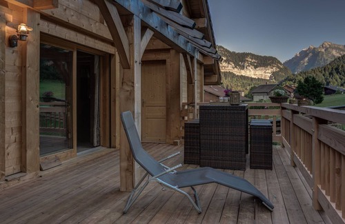 Saint-Jean-de-Sixt Ski Chalet | Rental in semi-detached chalet