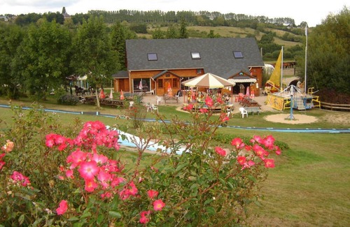 Le Mesnil-Bacley House | Rental of comfortable trailers for 4 people at DEVALPARC leisure park