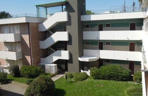Bibione Pineda Apartment | Residence Gemini is an apartmenthouse (with elevator) near the sea (150m), in Bibione Pineda area, w