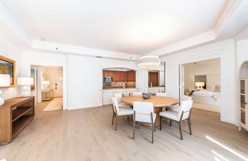 Seven Mile Beach Condo | Residence 303, Elegant Oasis Minutes from Seven Mile Beach
