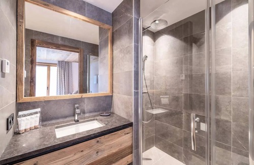 Le Praz Ski Chalet | Residence Bois Du Fontanil - Chalets for 12 People