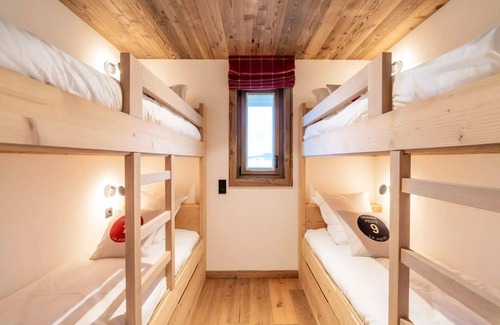 Le Praz Ski Chalet | Residence Bois Du Fontanil - Chalets for 12 People