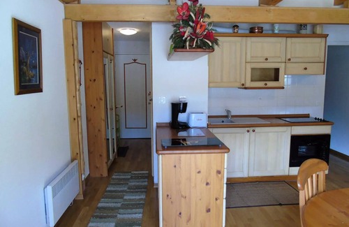 Valfrejus Apartment | Residence Cheval Blanc - 4 Rooms for 8 People
