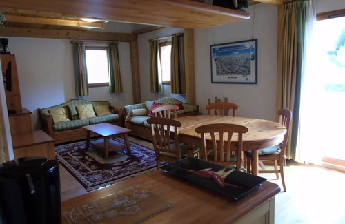 Valfrejus Apartment | Residence Cheval Blanc - 4 Rooms for 8 People
