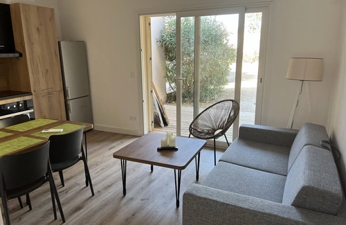 Lecci Hotel | Residence Fiori Di Cala Rossa