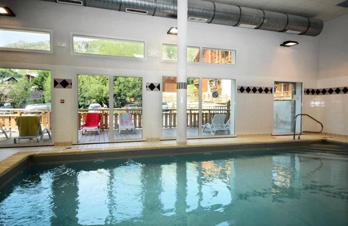 Saint-Sorlin-d'Arves Apartment | Residence Odalys Les Bergers *** - 4 Rooms 8 People