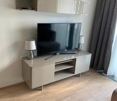 Prague 3 Apartment | Residence Garden Tower - 8 min do centra, garaz