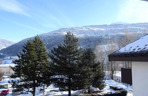 Bourg-Saint-Maurice Apartment | Residence Glieres - Studio 3 people in Bourg Saint Maurice in a residence with swimming pool and close to the funicular