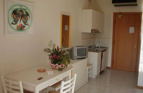 Ronchi Di Campanile Hotel | Residence Joker