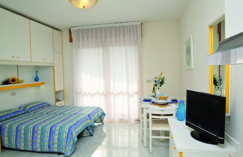 Ronchi Di Campanile Hotel | Residence Joker