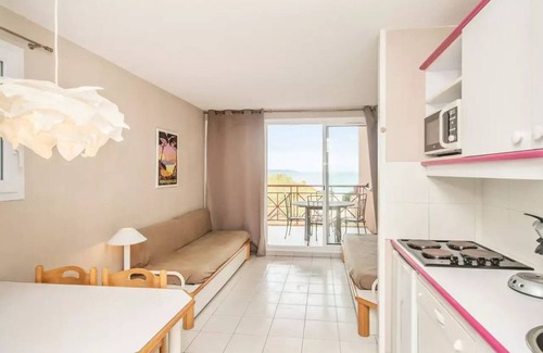 Giens Apartment | Residence La Pinède - maeva Home - 2 Room Apartment 5 People - Comfort