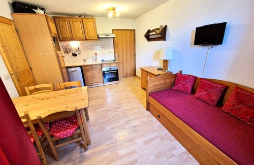 Valfrejus Apartment | Residence Le Charmaix - 2 rooms for 5 people