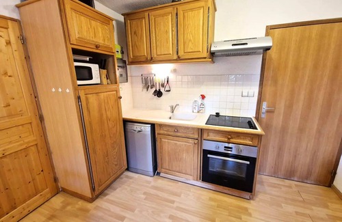 Valfrejus Apartment | Residence Le Charmaix - 2 rooms for 5 people