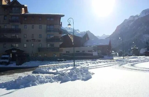Valfrejus Apartment | Residence Le Cheval Blanc - 3 rooms + cabin 8/10 people of 55 m2