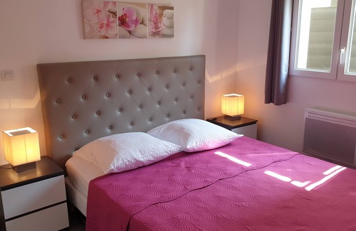 Labastide-de-Virac Cottage | RESIDENCE LE PARADISE ACQUIRED "GITE RUBIS