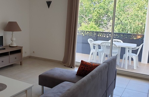 Labastide-de-Virac Cottage | RESIDENCE LE PARADISE ACQUIRED "GITE AMETHISTE