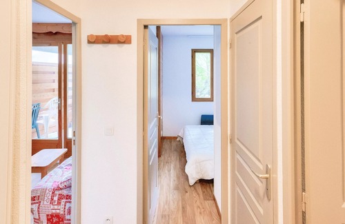 Puy-Saint-Vincent Apartment | Residence Le Hameau des Ecrins - maeva Home - 2 Room Apartment 4 People - Comfort