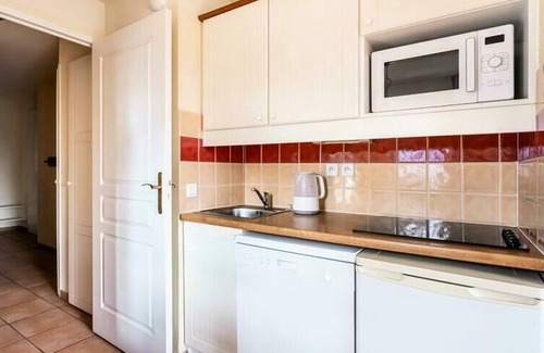 Uhart-Cize Apartment | Residence Le Parc d'Arradoy - maeva Home - 2 Room Apartment 5 People - Comfort