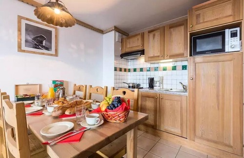 Plagne Soleil Apartment | Residence Le Sun Valley * - 2 Room Apartment for 4 People