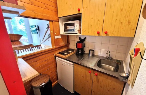 Valfrejus Apartment | Residence Le Thabor - studio 4 people in the heart station 19m2