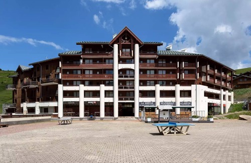 Plagne Soleil Ski Chalet | Residence Les Chalets et Lodges des Alpages - 6 Room Chalet 10 People