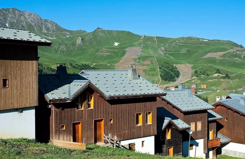 Plagne Soleil Ski Chalet | Residence Les Chalets et Lodges des Alpages - 6 Room Chalet 10 People