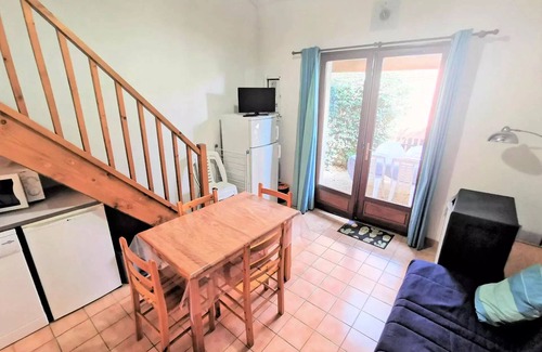Port Leucate Villa | Residence Maisons De La Plage - Comfortable two-room mezzanine villa for 5 people in Port Leucate. Ref: 1MPL 188