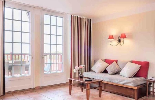 Ciboure Apartment | Residence Pierre & Vacances La Villa Maldagora - 3 room apartment 7/8 People Standard