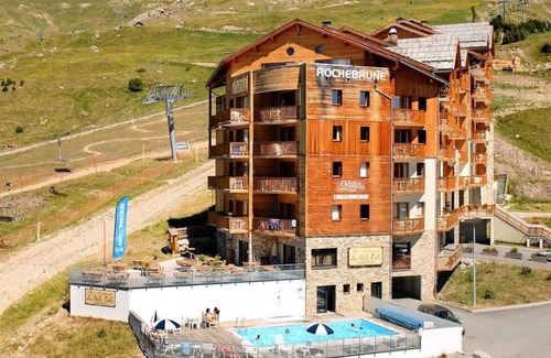 Orcieres-Merlette Apartment | Residence Rochebrune Vallon**** - Labellemontagne - 3 Rooms 8 People