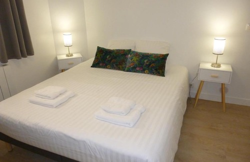 Centre Apartment | RESIDENCE ROCHEGUDE-Duplex n°4-NEAR LA DEFENSE-PARIS