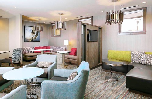 I-435 West KC-KS Hotel | Residence Inn by Marriott Kansas City at The Legends