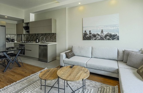 Lara Apartment | Residence w Balcony 5 min to Lara Beach in Antalya