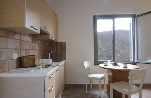 Andros Apartment | Residence with Side Sea View in Andros