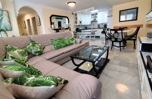Nerja Apartment | RESIDENCIAL ALJAMAR 3 B