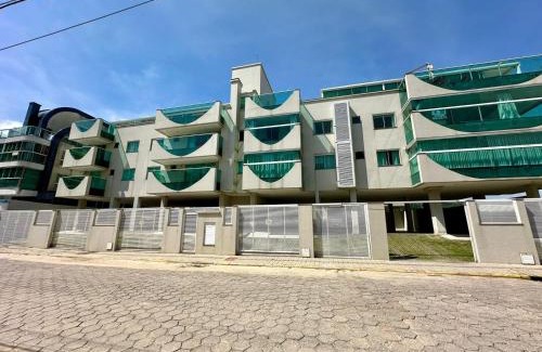 Quatro Ilhas Apartment | Residencial Ilha do Arvoredo - Praia de 4 Ilhas, próximo ao mar.