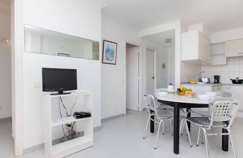 Els Griells Apartment | Residencial Manureva V by Interhome