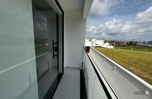 Jarderlandia House | Residencial Quinta Lusa em Cond. Valle do Sal - Pox. Gav Resort e Aqualnd - Casas mobilhadas, confortáveis e seguras para passar momentos maravilhosos no Atalaia.