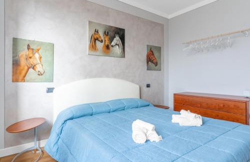 Iseo Apartment | Residenza degli Ulivi, Green House with Pool at Sassabanek